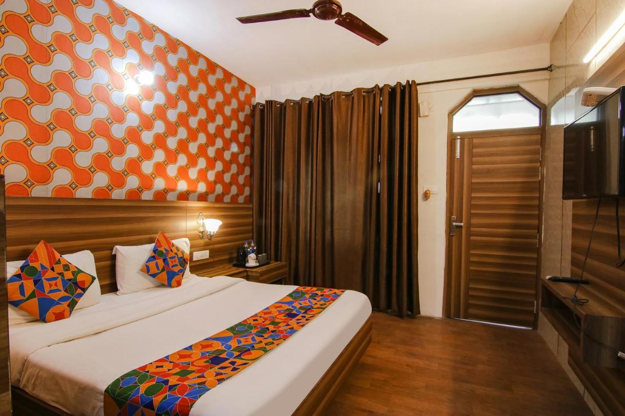 Fabhotel Vijay Palace Дармсала Екстер'єр фото