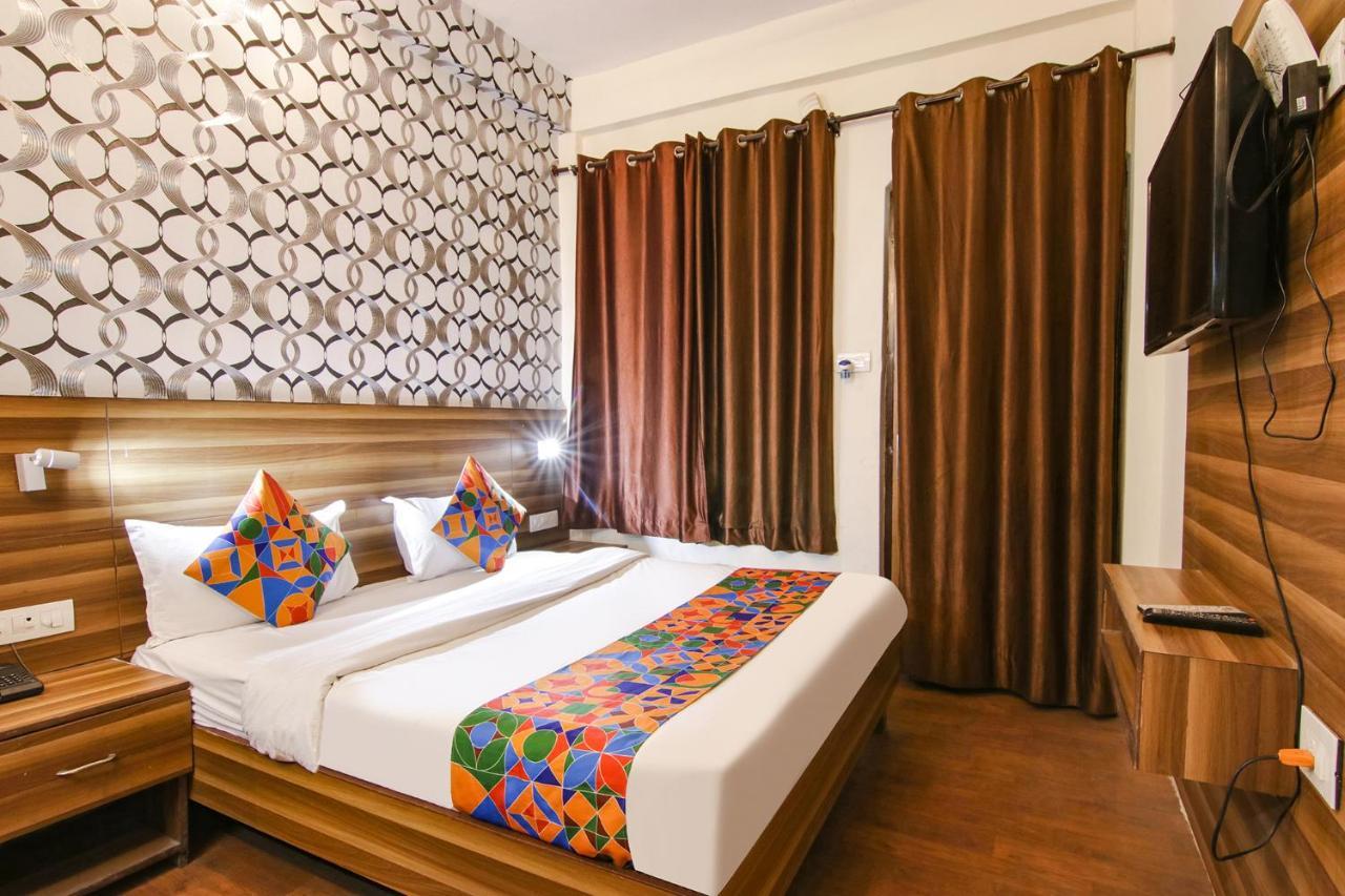 Fabhotel Vijay Palace Дармсала Екстер'єр фото